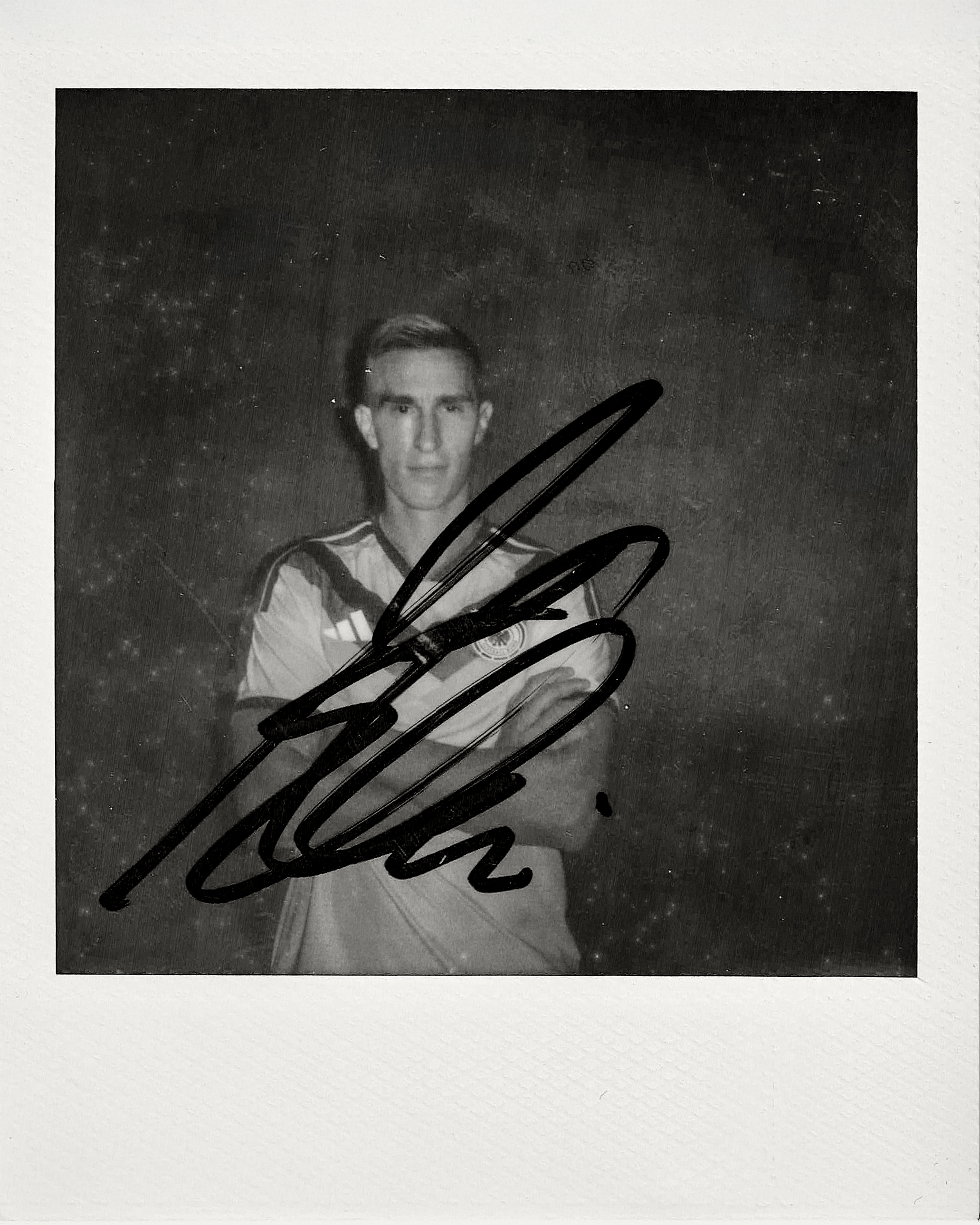 Polaroid 9